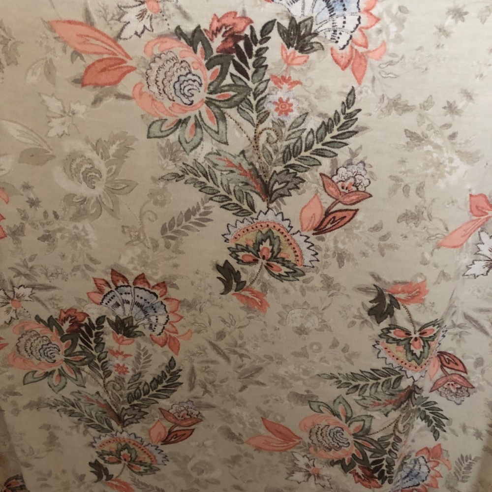 Tunic Top - Picture 2 of 3